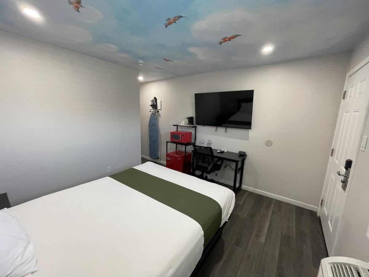Fontana Inn Экстерьер фото